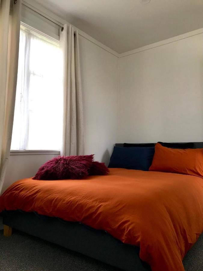 Bright & Comfy Stay In Newly Renovated Home With Parking Auckland Luaran gambar