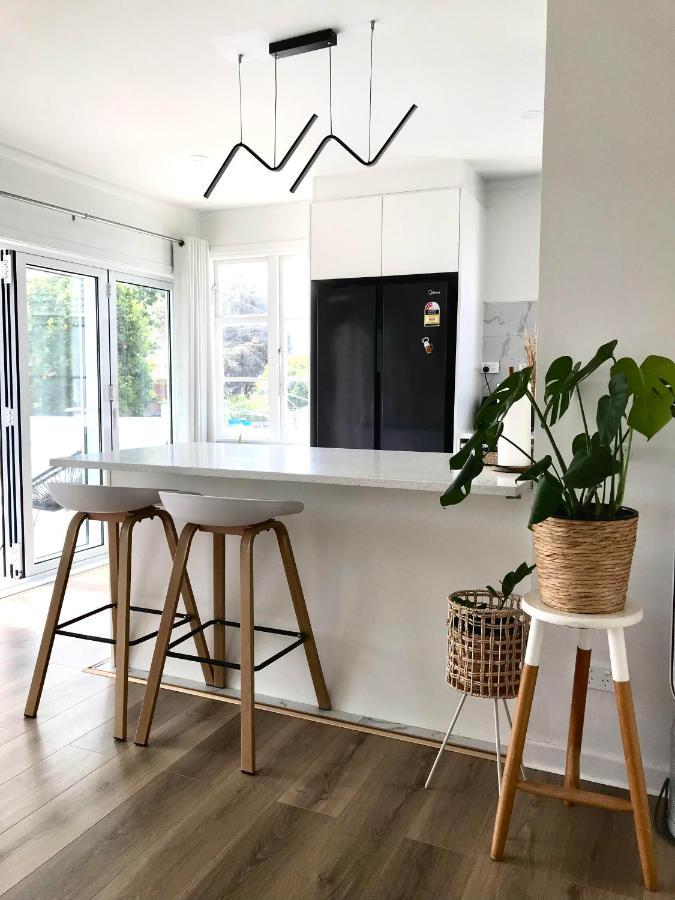 Bright & Comfy Stay In Newly Renovated Home With Parking Auckland Luaran gambar